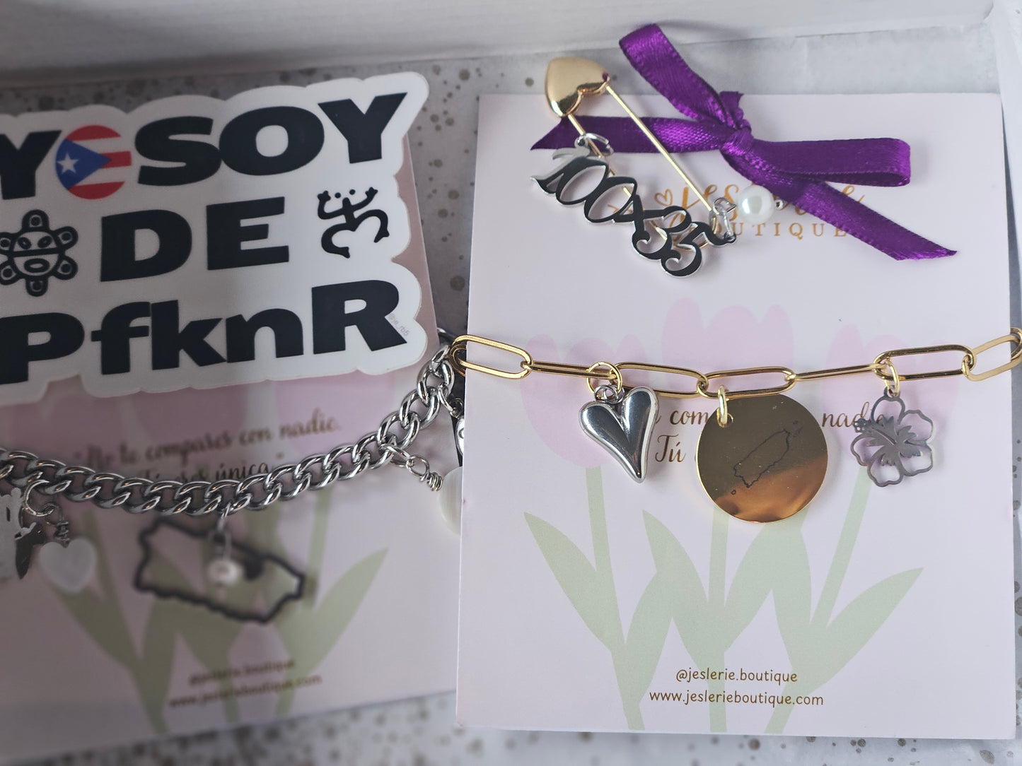 Isla del Encanto Box