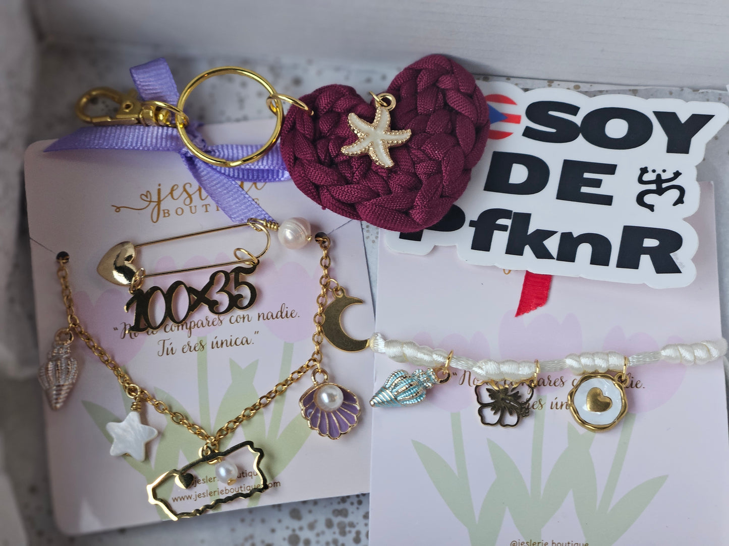 Isla del Encanto Box