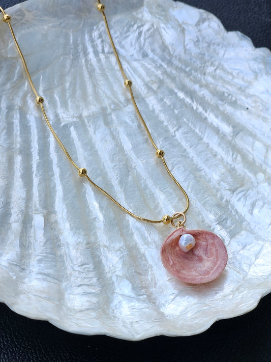 Seashell necklace