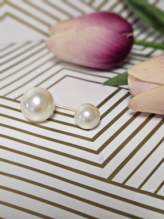 Pearl pin for clothes