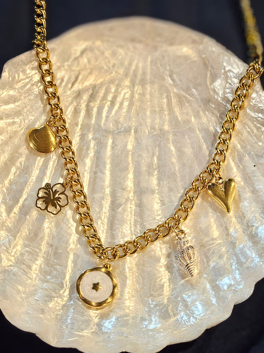 Liv necklace