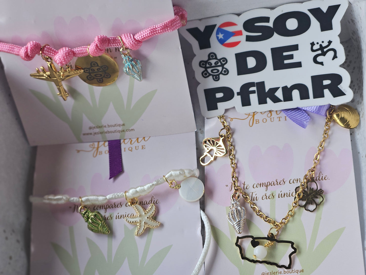 Isla del Encanto Box